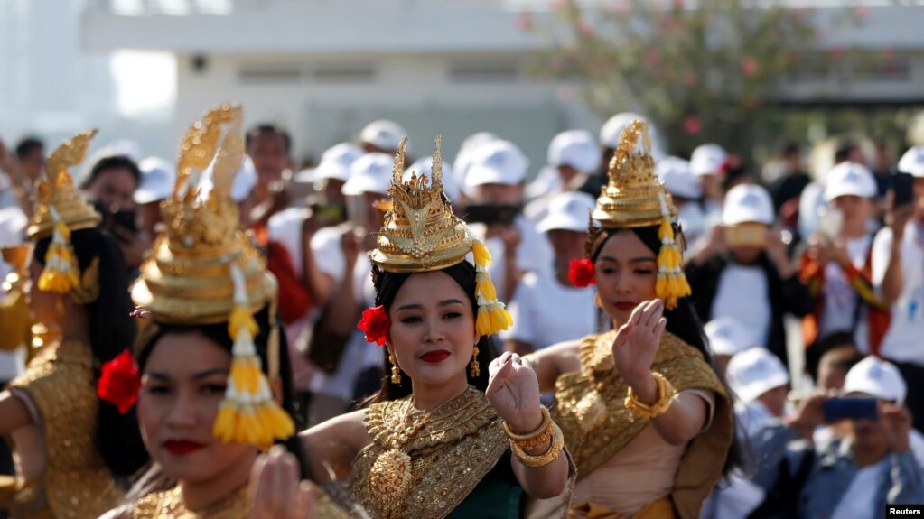 Múa Apsara tại Công viên Tự do nhân đánh đấu Ngày Nhân quyền Quốc tế tại thủ đô Phnom Penh, Campuchia (Ảnh tư liệu)