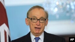 Bộ trưởng Ngoại giao Australia Bob Carr.