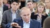Putin saylov kampaniyasi Medvedevdan norozi