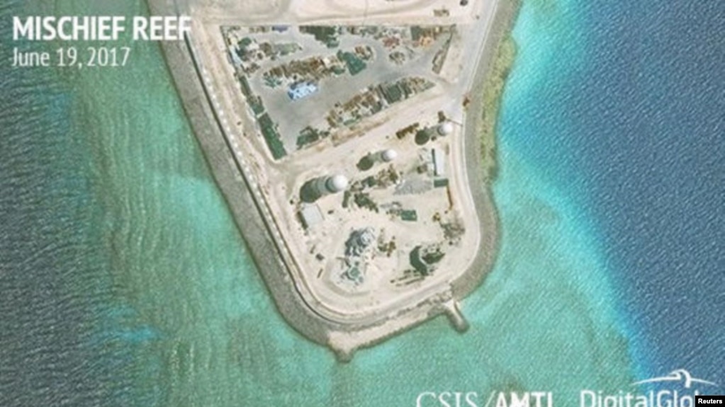 Hình vệ sinh chụp cơ sở của Trung Quốc trên Đá Vành Khăn, quần đảo Trường Sa.