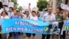 Người dân Việt Nam xuống đường biểu tình vụ cá chết