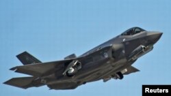 Pesawat jet tempur canggih F-35 produksi perusahaan AS, Lockheed-Martin (foto: dok).