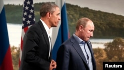 Prezidentlar Barak Obama va Vladimir Putin oxirgi bor o'tgan yili Shimoliy Irlandiyada Katta Sakkizlik sammitida yuzma-yuz gaplashgan edi.