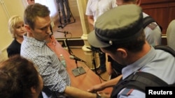 Muhalefet Lideri Alexei Navalny tutuklanırken