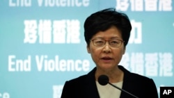香港特首呼籲警察 人道方式安排理大抗議者撤離