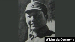 1946年时任陕甘宁晋绥联防军政治委员的习仲勋 (维基共享)