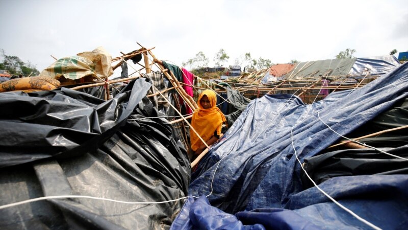 Hundreds of Thousands of Rohingya Refugees at Risk From Looming Cyclones