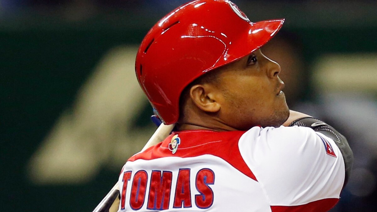 Is Yoan Moncada the Kind of Investment the Cardinals Should