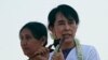 Ribuan Orang Turun ke Jalan Dukung Kampanye Suu Kyi