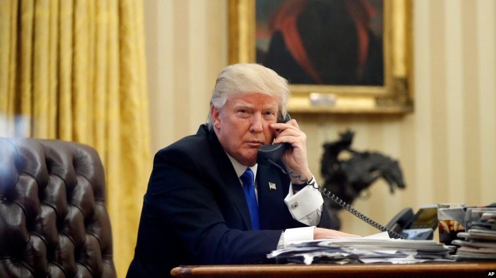 Bisedë telefonike mes presidentëve Trump dhe Erdogan