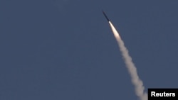 10일 이스라엘 애쉬돈 인근에서 애로우 3 미사일 요격시험이 실시됐다. 이스라엘 군은 대기권 밖의 목표물을 타격하는 데 성공했다고 밝혔다.