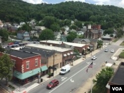 The town of Hinton, West Virginia has a number of flourishing businesses, thanks to high-speed internet connectivity. (J. Taboh/VOA)