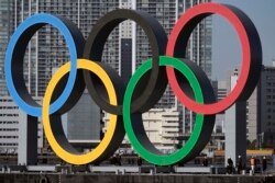 خلیج ٹوکیو میں اولمپکس کے دائرے لوگوں کی توجہ کا مرکز بن رہے ہیں۔