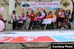 Kampanye kesadaran publik atas hak penyandang disabilitas oleh SIGAB Yogyakarta (Foto: kopeks SIGAB YOGYA).