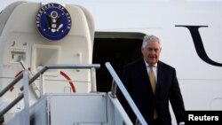 Rex Tillerson realiza primeira viagem ao continente