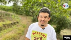 Ever Díaz, propietario de finca de Milady, en Chalatenango. [Foto: VOA/Karla Arévalo]