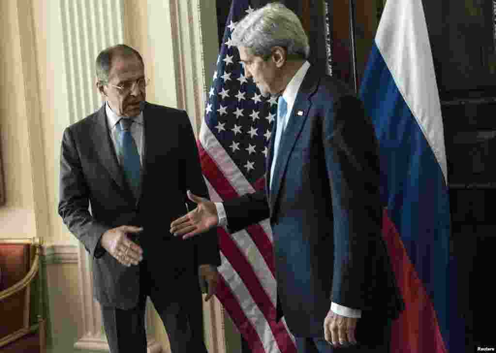 دیدار جان کری در خانه سفیر آمریکا در لندن با همتای روسش سرگئی لاوروف - ۱۴ مارس ۲۰۱۴