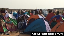 Un camp des éleveurs venus pour la cure salée, à Ingall, Niger, le 16 septembre 2017. (VOA/Abdoul Razak Idrissa)