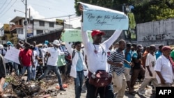 Un grupo de profesionales de la Salud pretesta en Haití contra la crisis en el sector y pidió la renuncia del presidente Jovenel Mise el 30 de octubre de 2019.
