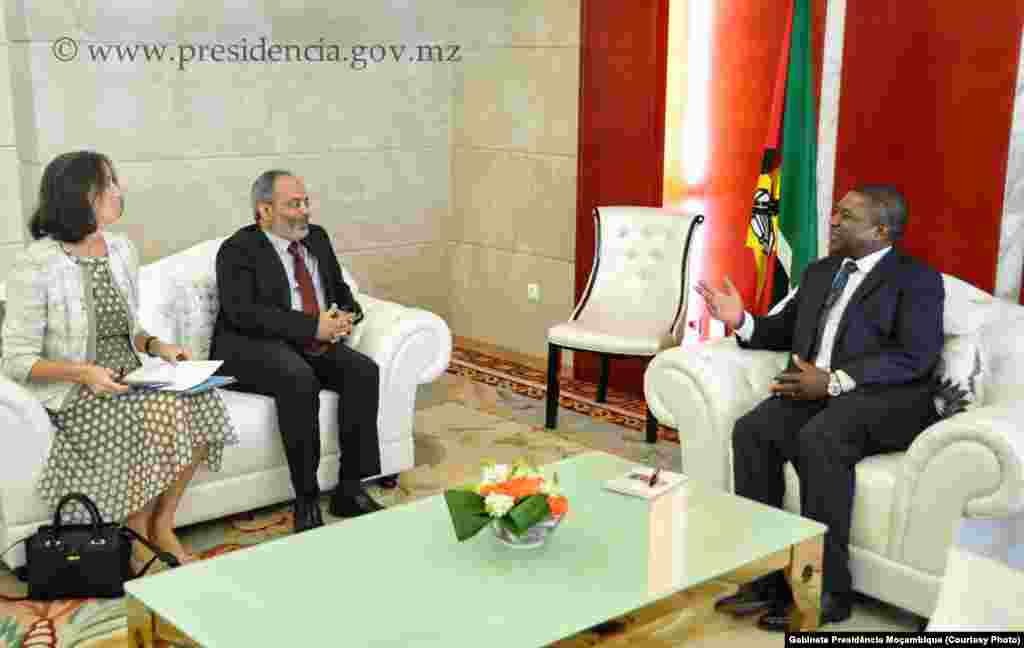 Presidente Filipe Nyusi em audiência com o Secretário Executivo da Comissão Económica para África da ONU, Carlos Lopes