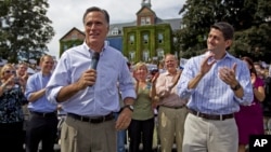 Liên danh Cộng hòa, Ông Romney và Dân biểu Paul Ryan vận động tranh cử ở thành phố Manchester, bang New Hampshire
