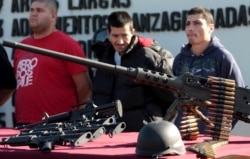 Terduga anggota kartel narkoba Meksiko "Arellano Felix" di Tijuana 10 Februari 2010. (Foto: Reuters)
