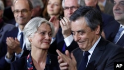  Francois Fillon et sa femme Penelope, lors d'un meeting électoral, Paris, le 29 janvier 2017. 