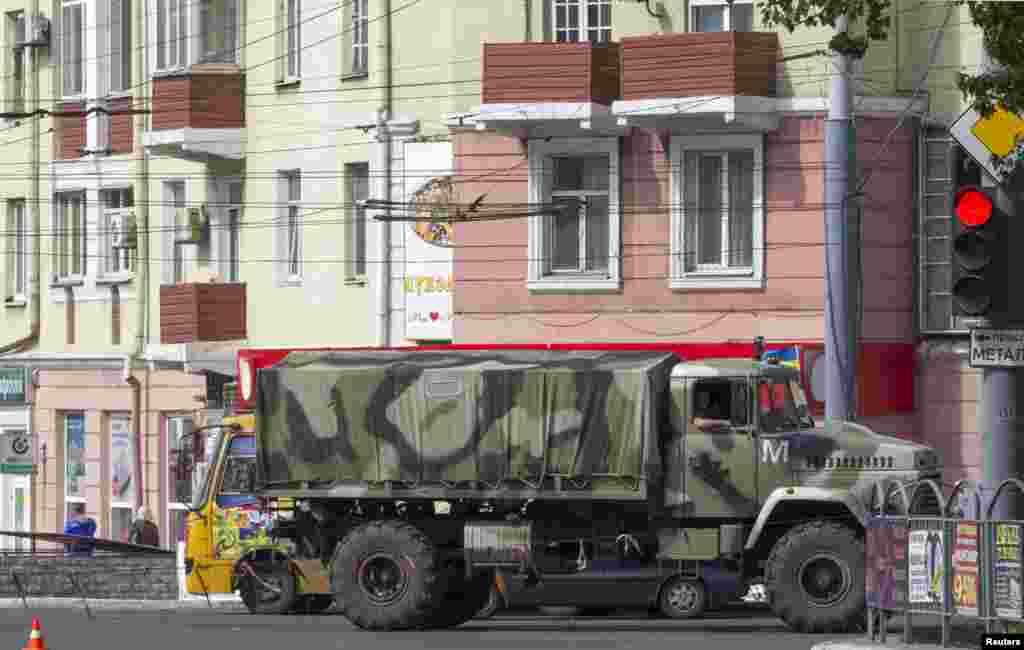 A Ukrainian military vehicle is seen in the southern coastal town of Mariupol, Sept. 12, 2014. 