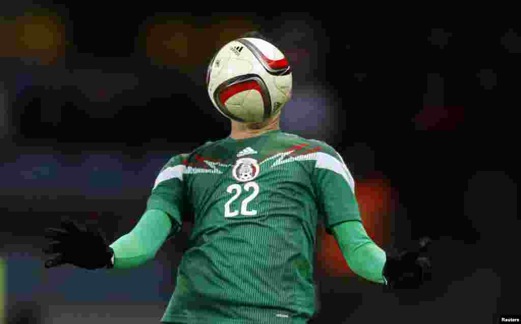 Mexico&#39;s Paul Aguilar controls the ball during their international friendly soccer match against Belarus in Borisov.