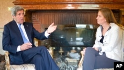 Američki državni sekretar Džon Keri tokom susreta sa izraelskom ministarkom pravde Cipi Livni