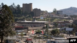 La ville de Mbabane, le 3 juillet 2021 alors qu'un calme tendu revient à Eswatini après des jours de violentes manifestations généralisées en faveur de la démocratie.