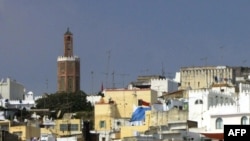 Le quartier du port de Tanger au Maroc, le 26 août 2001. (AFP PHOTO / ABDELHAK SENNA)