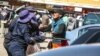 Zimbabwe Vendors Stone Municipal Police in Street Battles