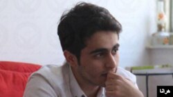 بدیع صفاجو، دانشجوی بهایی اخراج شده از دانشگاه آزاد 
