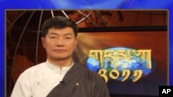 བཀའ་ཁྲིའི་འོས་མི་བློ་བཟང་སེངྒེ་ལ་བཅར་འདྲི།
