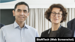 BioNTech şirketinin kurucularından Prof. Dr. Uğur Şahin ve eşi Prof. Dr. Özlem Türeci