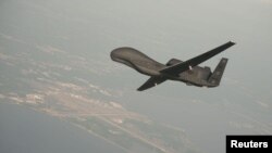 Un RQ-4A Global Hawk similar al que se estrelló. El avión cuesta unos $176 millones de dólares.