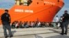 800 Rescued Migrants Arrive in Italy