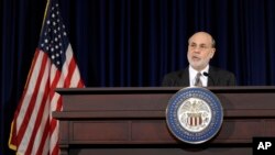 Šef Federalnih rezervi Ben Bernanki govori na konferenciji za novinare u Vašingtonu
