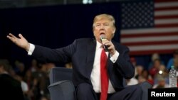 Republican presidential candidate Donald Trump addresses the crowd during a forum in Aiken, S.C., Dec. 12, 2015. 