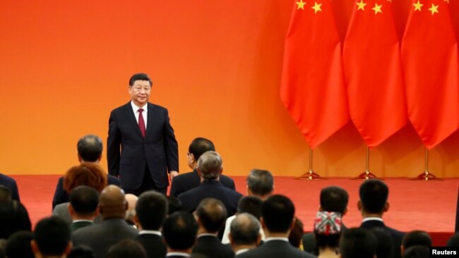 中国国家主席习近平在北京人大会堂参加为纪念中共建政70周年而举行的一个授勋仪式。(2019年9月29日)