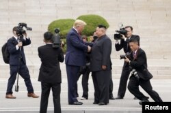 امریکی صدر ڈونلڈ ٹرمپ اور شمالی کوریا کے سربراہ کم جونگ ان میں دو ملاقاتیں ہو چکی ہیں — فائل فوٹو