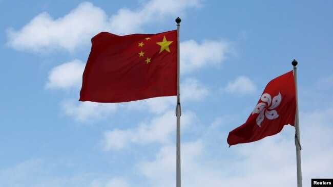 中国国旗与香港特区旗帜 