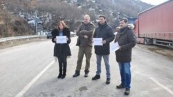 Protest srpskih novinara na Kosovu u znak podrške kolegama iz RTS-a