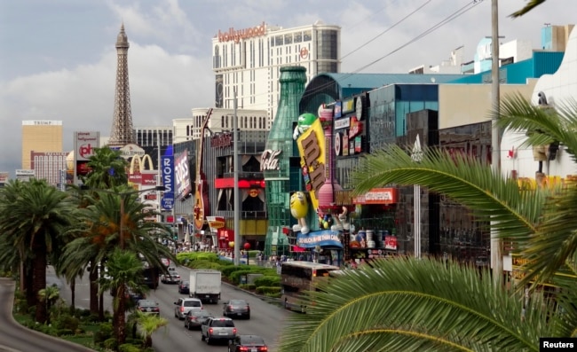 FILE - View of the Strip boulevard in Las Vegas, Nevada August 22, 2012. (REUTERS/Charles Platiau)