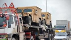 پاکستان کے راستے اتحادی افواج کا فوجی سازو سامان افغانستان منتقل ہوتا رہا۔ (فائل فوٹو)