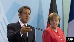 Merkel ve Sarkozy Krizi Görüşüyor