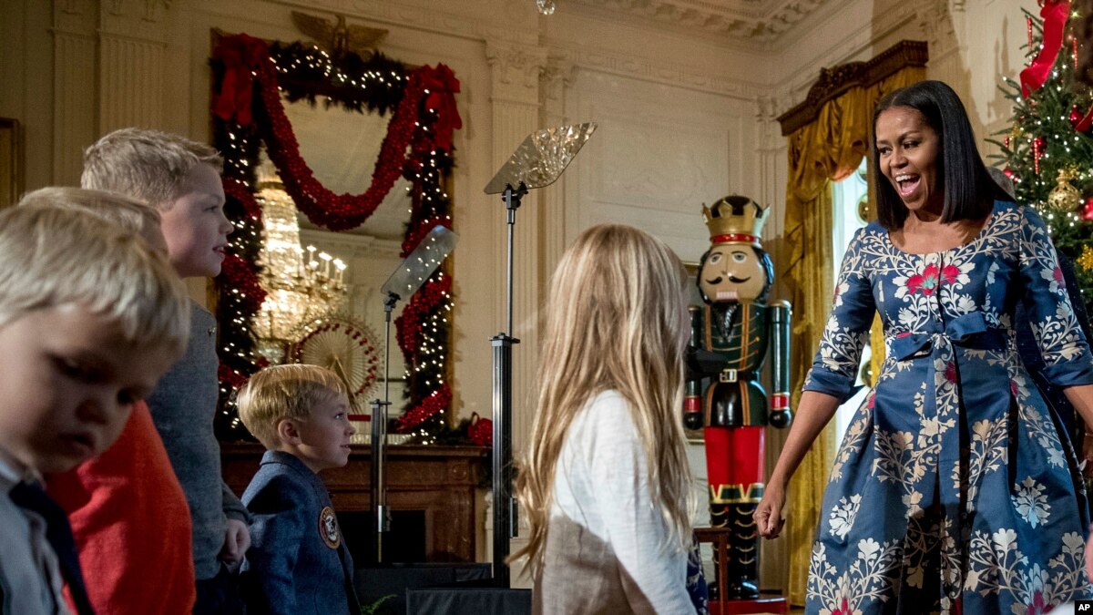 2022 Obamas Christmas Desti Obamas Prepare for Their Final White House Christmas