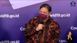 Ketua Komite Penanganan COVID-19 dan PEN Airlangga Hartarto dalam telekonferensi pers di Graha BNPB , Jakarta, Selasa (27/10) Sebut Pemerintah Belum Putuskan Beli Vaksin dari Inggris AstraZeneca (screenshot )