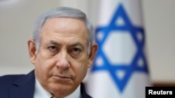 El primer ministro de Israel, Benjamin Netanyahu, preside la reunión semanal de gabinete en Jerusalén. Nov. 18, 2018.